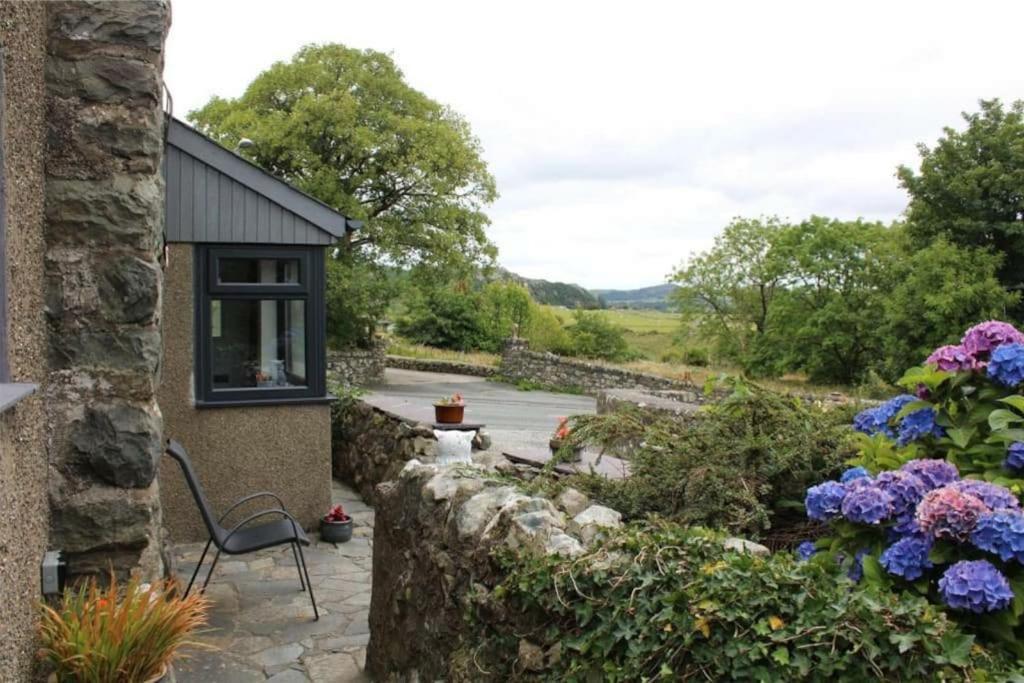 Cosy Cottage In Snowdonia Brynkir Eksteriør bilde